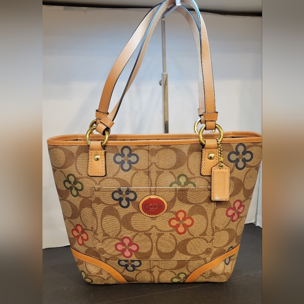 Coach Peyton Signature Clover Handbag Purse F22221 Multicolor Tote